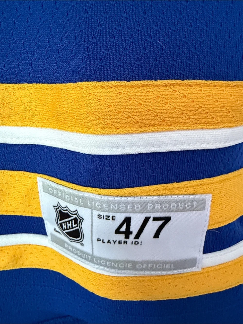 NHL Kids Royal Blue Buffalo Sabres Hockey Jersey with Gold & White Trim - Picture 3 of 4